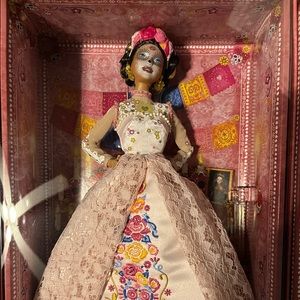 Barbie Signature Dia De Muertos 2020 Doll (12-in Brunette)